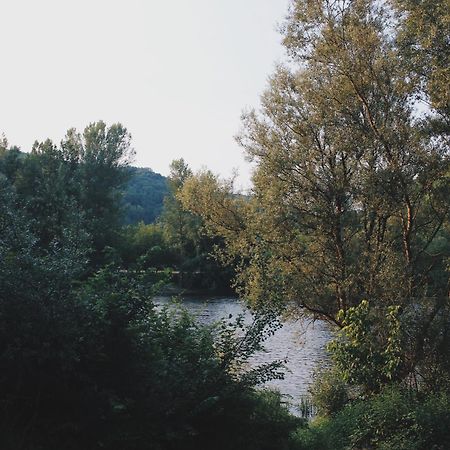 Joli Gite Pour 5 Personnes : Chez Cherrie Saint-Julien-de-Lampon Zewnętrze zdjęcie